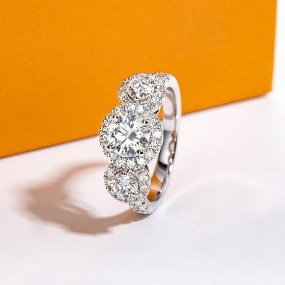 3 Stones Moissanite D Color VVS1 Clarity 925 Silver Wedding Ring - Picture 5 of 6